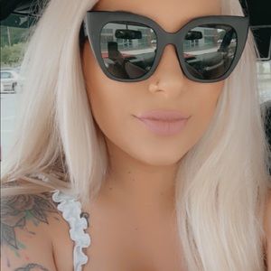 Meet your Posher, Allie